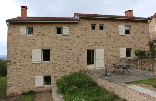 Saint-Quentin-sur-Sauxillanges House | Gîte* JEPATAN with pool table and table tennis