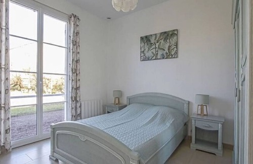 Sainte-Honorine-des-Pertes House | House ∙ 1 bedroom ∙ 18 guests