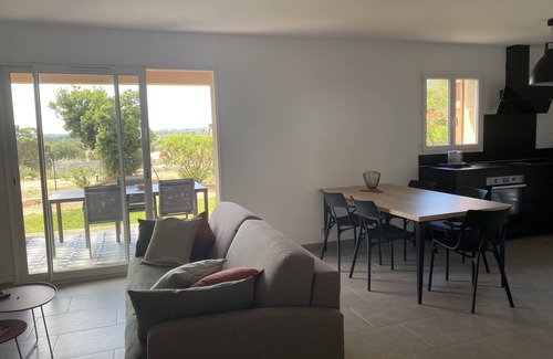 Pinarellu House | Mini villa in residence with swimming pool and janitor, beach on foot