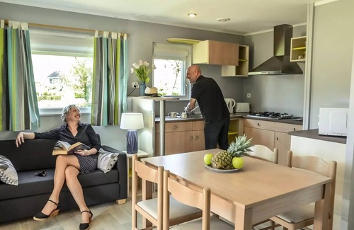 Villedieu-les-Poeles House | Mobiler Wohnkomfort 20m2 (1 bis 2 Personen) + TV + Terrace) 2 Personen