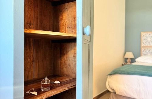 Faverolles Bed & Breakfast | Cozy room with en-suite, access to heated pool and unlimited Wi-Fi