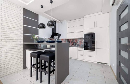 Grzegorzki Apartment | Francesco Nullo 42 | Tasteful Apartment | Parking