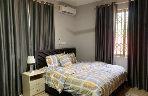 Accra Apartment | FranGee gold house with cool breeze & solar backup