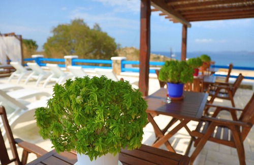 Paraga Apartment | Frangiska DecaExi: Pool, near Scorpios Club, breakfast, WiFi, A/C