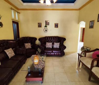 Bunaken House | FRANGKY HOMESTAY