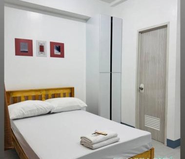 Moonwalk Apartment | Frank Lloyd Apartelle