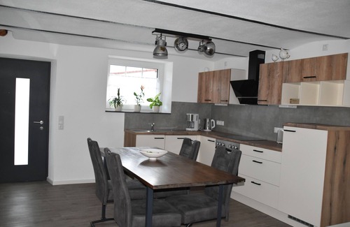 Naurath Apartment | Frank Mossem