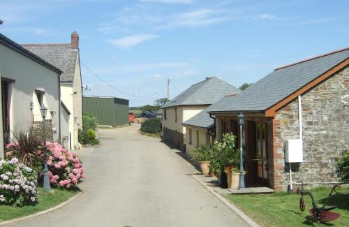 Virginstow House | Frankaborough Farm Holiday Cottages