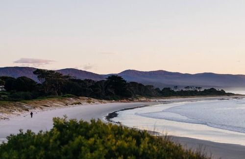 Bicheno House | Frankie Beach House