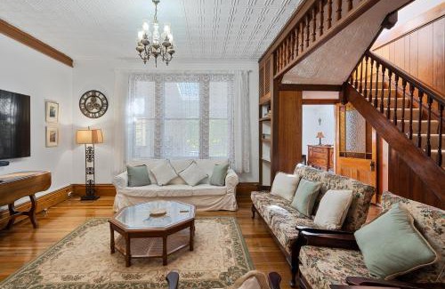 Franklin Bed & Breakfast | Franklin Lodge, Huon Valley, Tasmania, Lavender Room