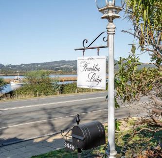 Franklin Bed & Breakfast | Franklin Lodge, Huon Valley, Tasmania, Lavender Room