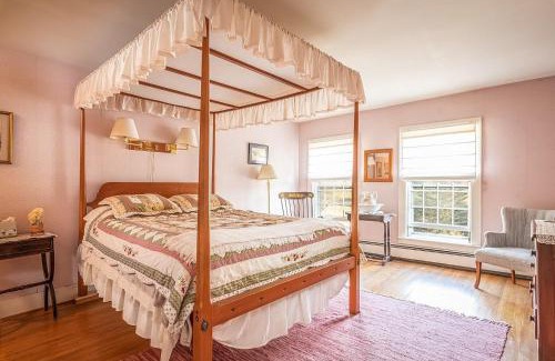 Chester Bed & Breakfast | Franklyn Farm Inn