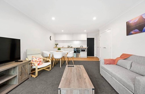 Frankton Apartment | Frankton Villa Retreat - Central