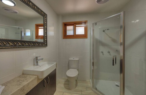 Happy Valley Hotel | Fraser Island Retreat