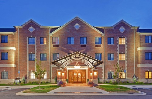Indianapolis Condo | Free Breakfast, Indoor Pool, Shared BBQ Area