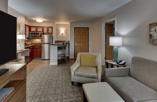 Grant Creek Condo | Free Breakfast. Pool & Hot Tub. Airport Shuttle. Your Next Trip!