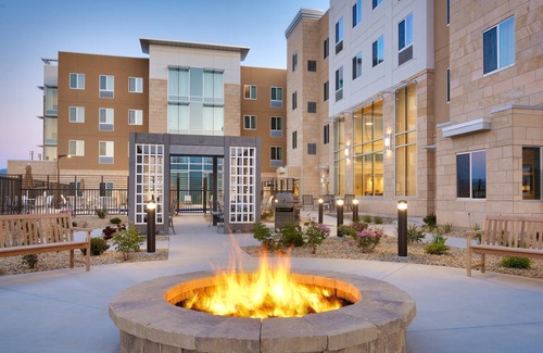 Lehi Apartment | Free Breakfast. Pool & Hot Tub. Gym. Your Next Vacation!