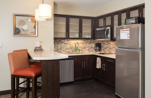 Corona Apartment | Free Breakfast. Pool & Hot Tub. Gym. Great for Business Travelers!