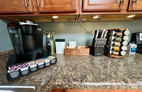 Martin Acres House | Free e-bikes! Near hiking and Uni of Colo!