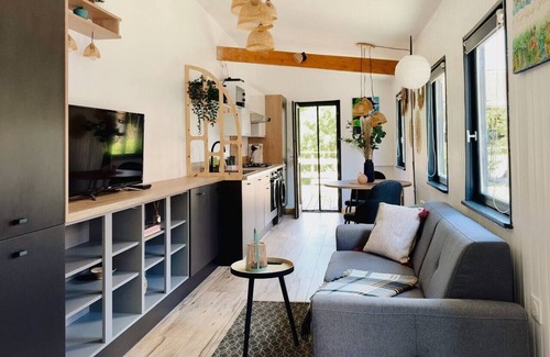 Saint-Omer House | Free kayaking, Waterfront house