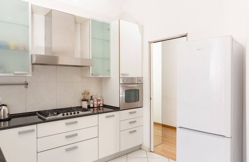 Bullona Apartment | FREE PARKING Exclusive apartment Magritte Style
