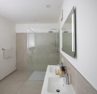 Thalheim bei Wels Apartment | FREE Parking, Luxury Beds, Nespresso, Netflix