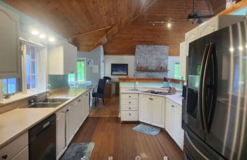 Picton House | FREE Pontoon Boat-Sandbanks Pass