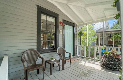 Cabbagetown House | Free Wi-Fi, Parking, No Pet Fee, Free Wi-Fi, Parking, No Pet Fee