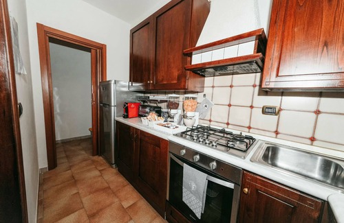 Terni Apartment | (free WI-FI, PARKING, SMART TV, AIR-CONDITIONING)