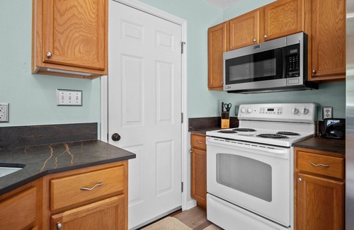 McCutcheon Field House | Freedom's Stay - 3-bed/2.5 Bath in Quiet Jacksonville Neighborhood. Pet Friendly