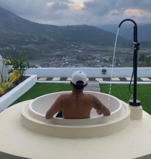 Songan Villa | Freezy Land Pinggan