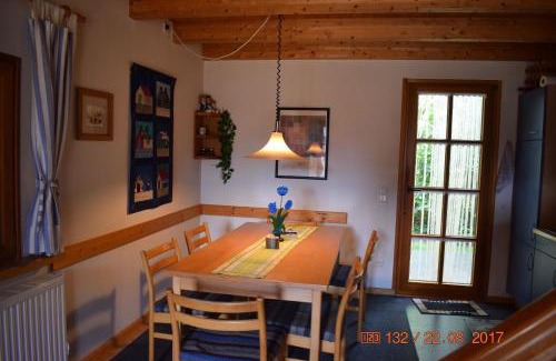 Heede House | Freistehendes Ferienhaus in Heede mit Terrasse, Garten und Grill