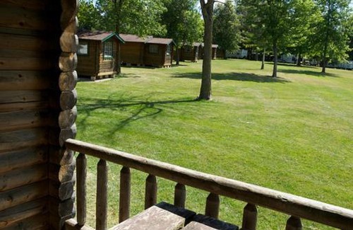 Fremont Resort | Fremont RV Campground Loft Cabin 1