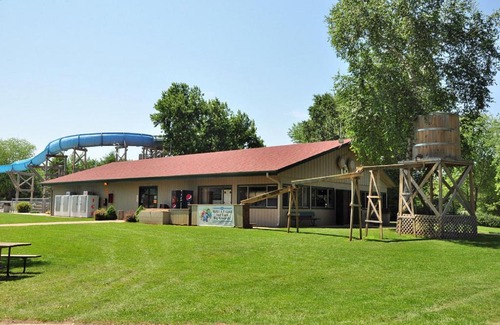 Fremont Resort | Fremont RV Campground Loft Cabin 1