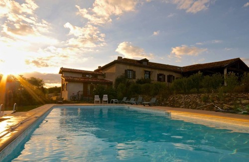 Aurignac House | French farmhouse with pool and views of the Pyrenees