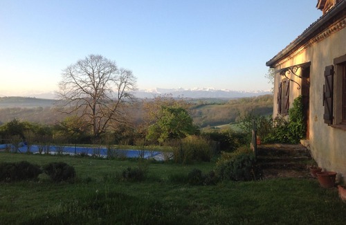 Aurignac House | French farmhouse with pool and views of the Pyrenees