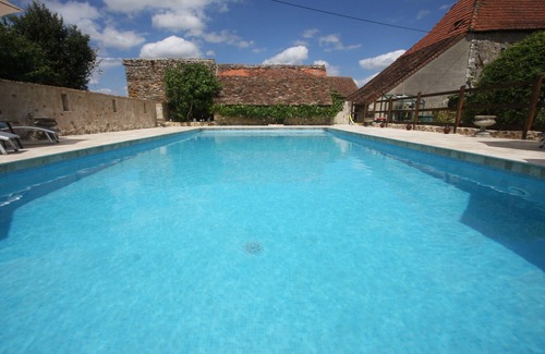 Brigueil-le-Chantre House | French Holiday Chateau with Luxury Pool set in Rural Beauty & Tranquility