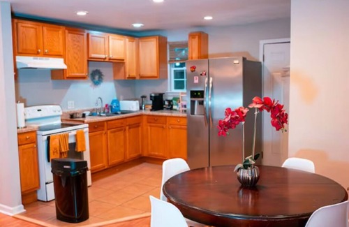 Milneburg House | French Quarter Oasis: Historic Charm