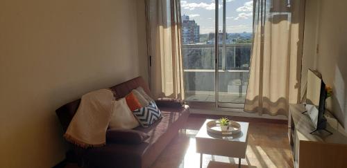 Tres Cruces Apartment | Frente a Terminal Tres Cruces.