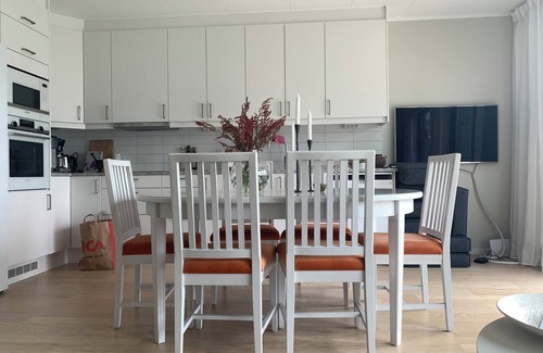 Glommen Apartment | Fresh accommodation in charming Glommen