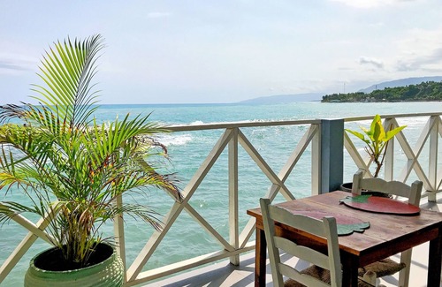 Cotterelle Cottage | Fresh Sea Breeze from Garden Cottage (Rm 1)
