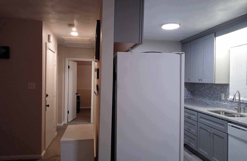 Great Bridge House | FRESHLY RENOVATED 2 BEDROOM DUPLEX