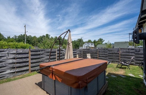 Twin Mountain Cabin | Freshly Updated Hot Tub The Mountain Cottages #1