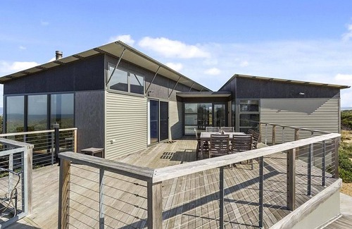 Dolphin Sands House | Freycinet Vista - Secluded beachside retreat