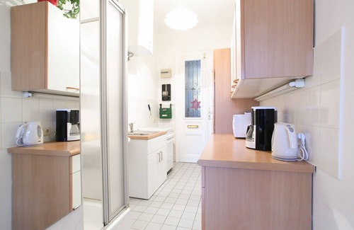 Ottakring Apartment | Friendly, affordable apartment for 2 in a quiet location