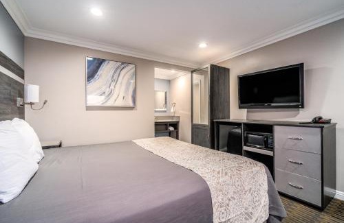 East Whittier Hotel | Friendly Hills Inn