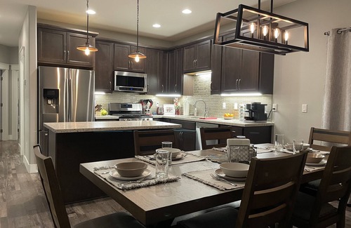 Meadow Lakes House | Friends and Family Haven