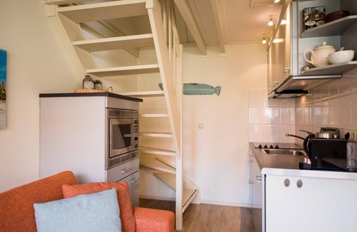 Ameland Apartment | Friese Antillen is a courtyard of 8 homes near of the beach and village Hollum.