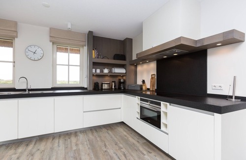 Delfstrahuizen Villa | Friesland Villa with Fireplace
