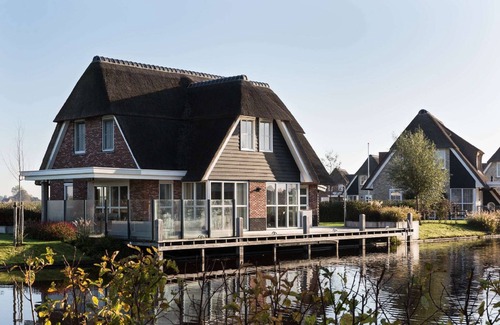 Delfstrahuizen Villa | Friesland Villa with Fireplace